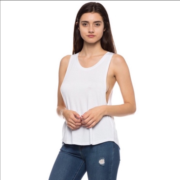 ⚡️ The White Muscle Tank - Picture 6 of 8